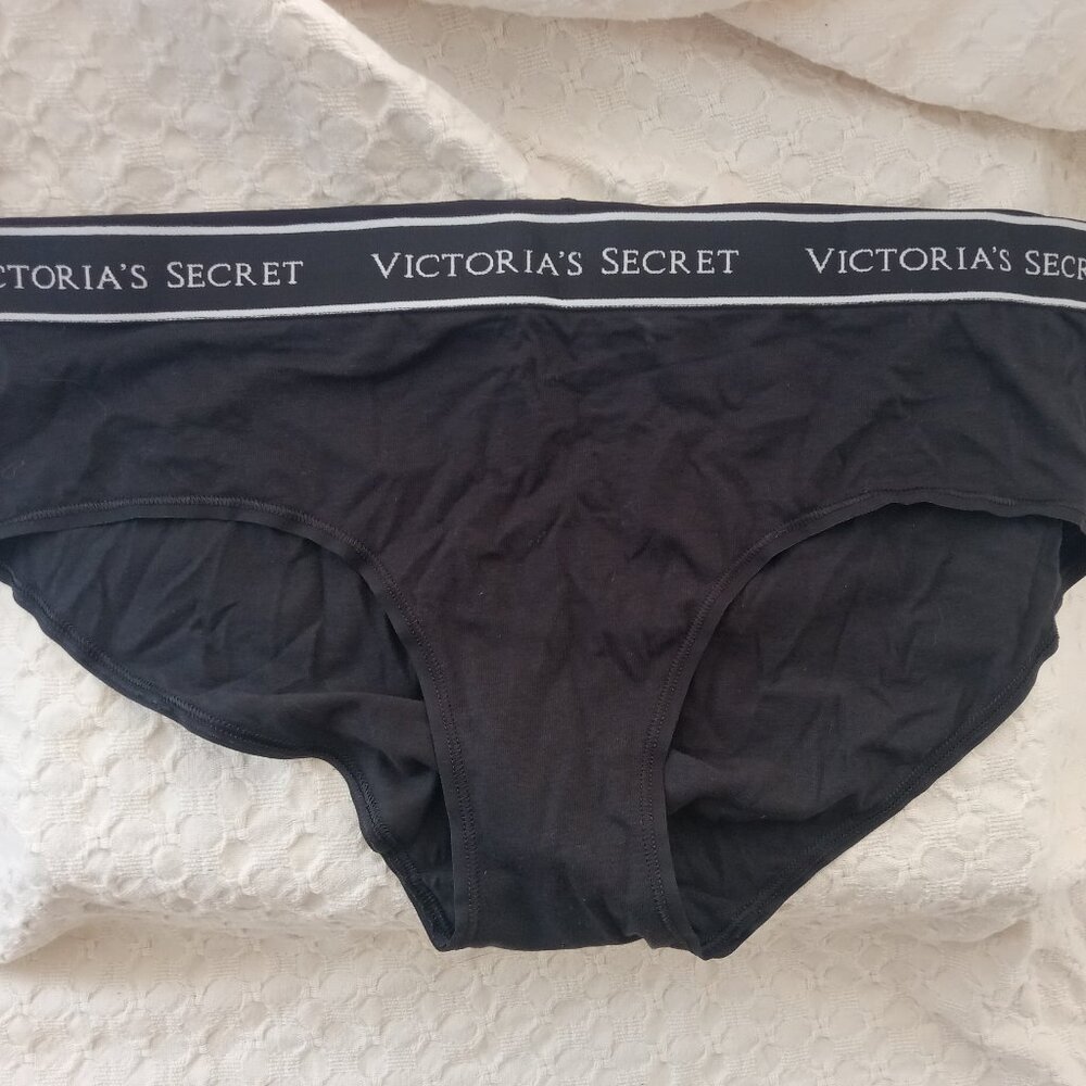 NWT XL Victoria's Secret Hiphugger/Hipster black logo panty